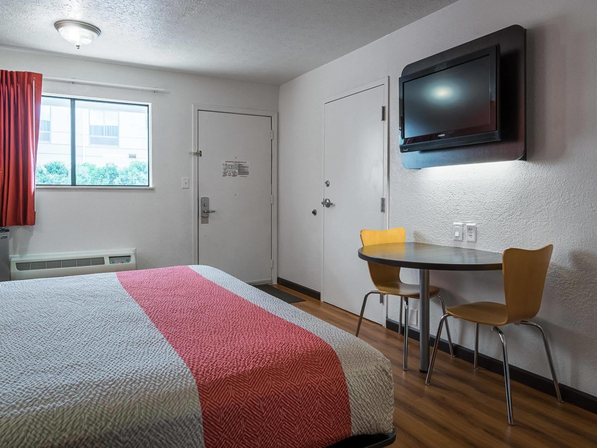 Motel 6-Columbus, Oh - Osu Exterior foto